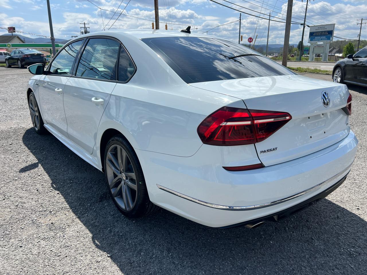 Volkswagen Passat 2.0T R-Line Auto 2018
