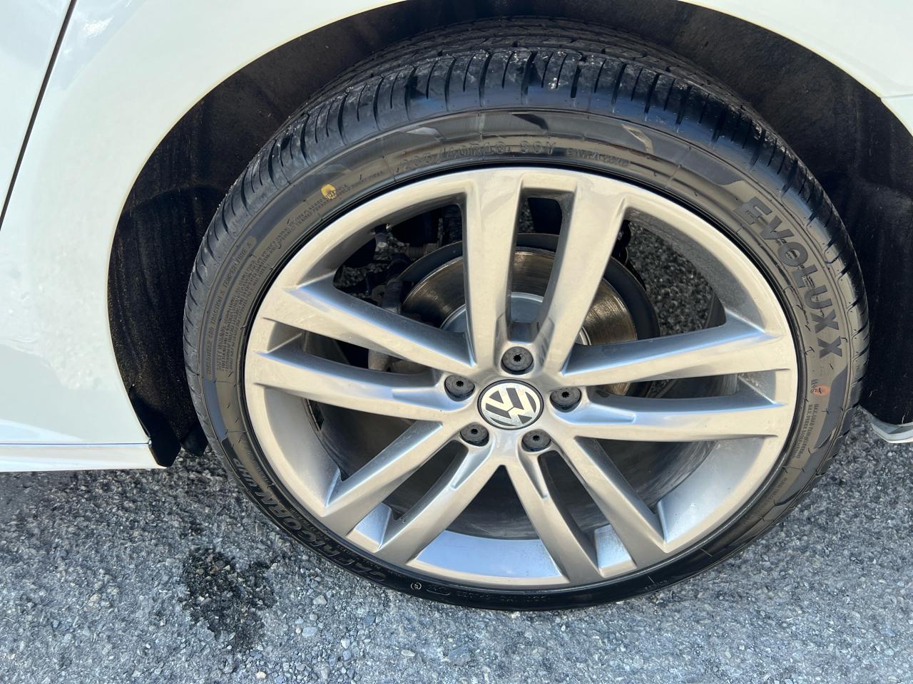 Volkswagen Passat 2.0T R-Line Auto 2018