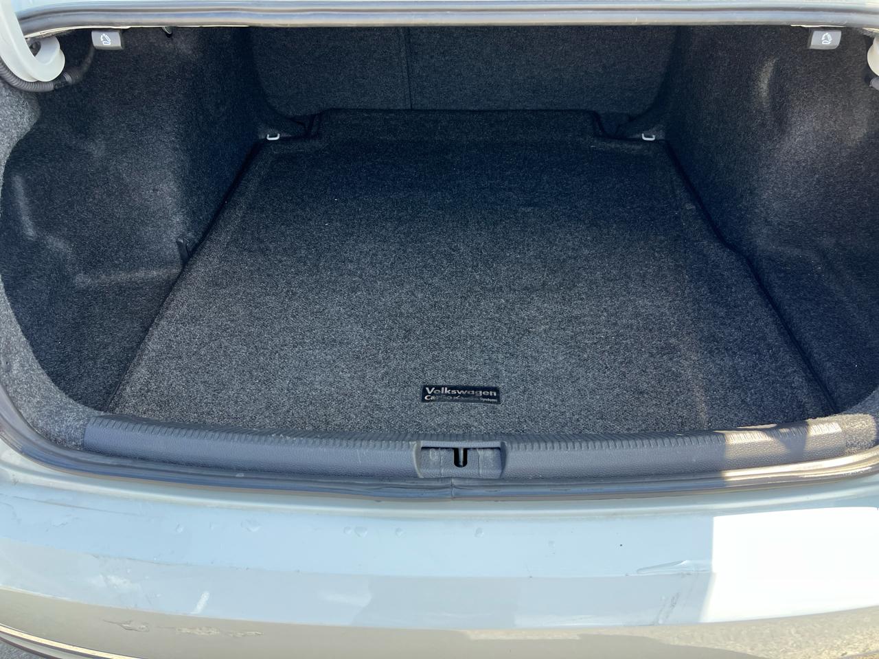 Volkswagen Passat 2.0T R-Line Auto 2018