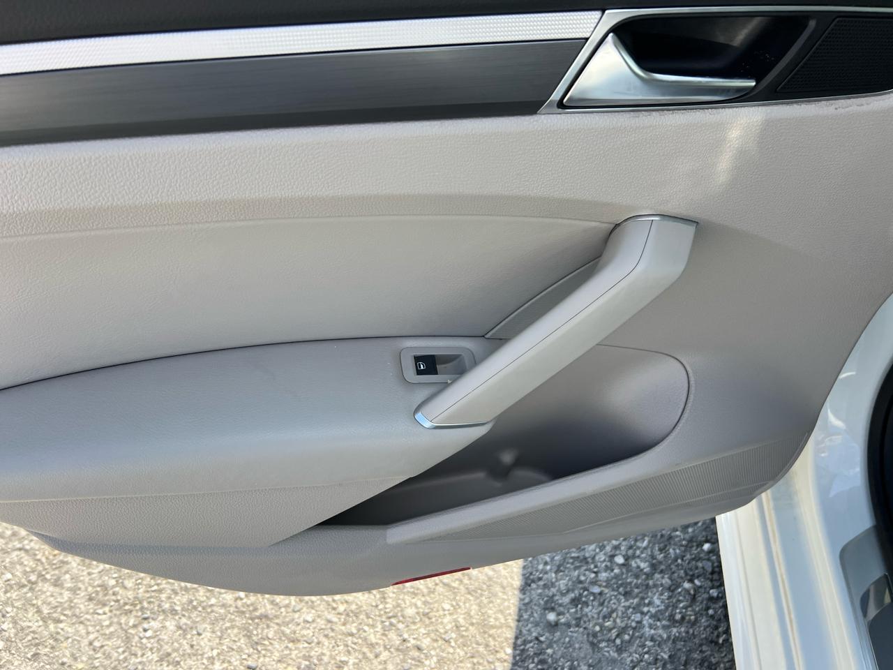 Volkswagen Passat 2.0T R-Line Auto 2018