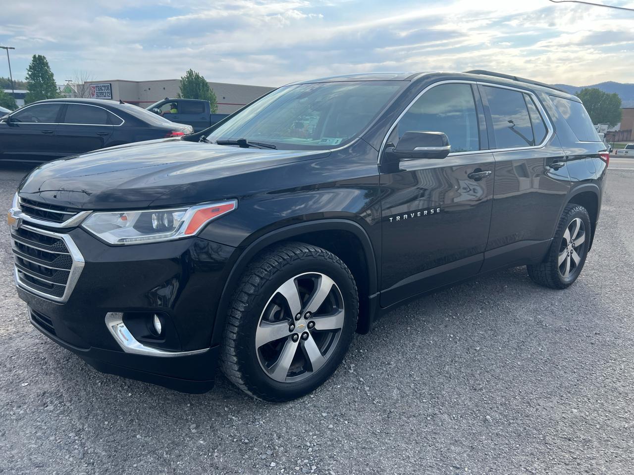 Chevrolet Traverse AWD 4dr LT Leather w/3LT 2019