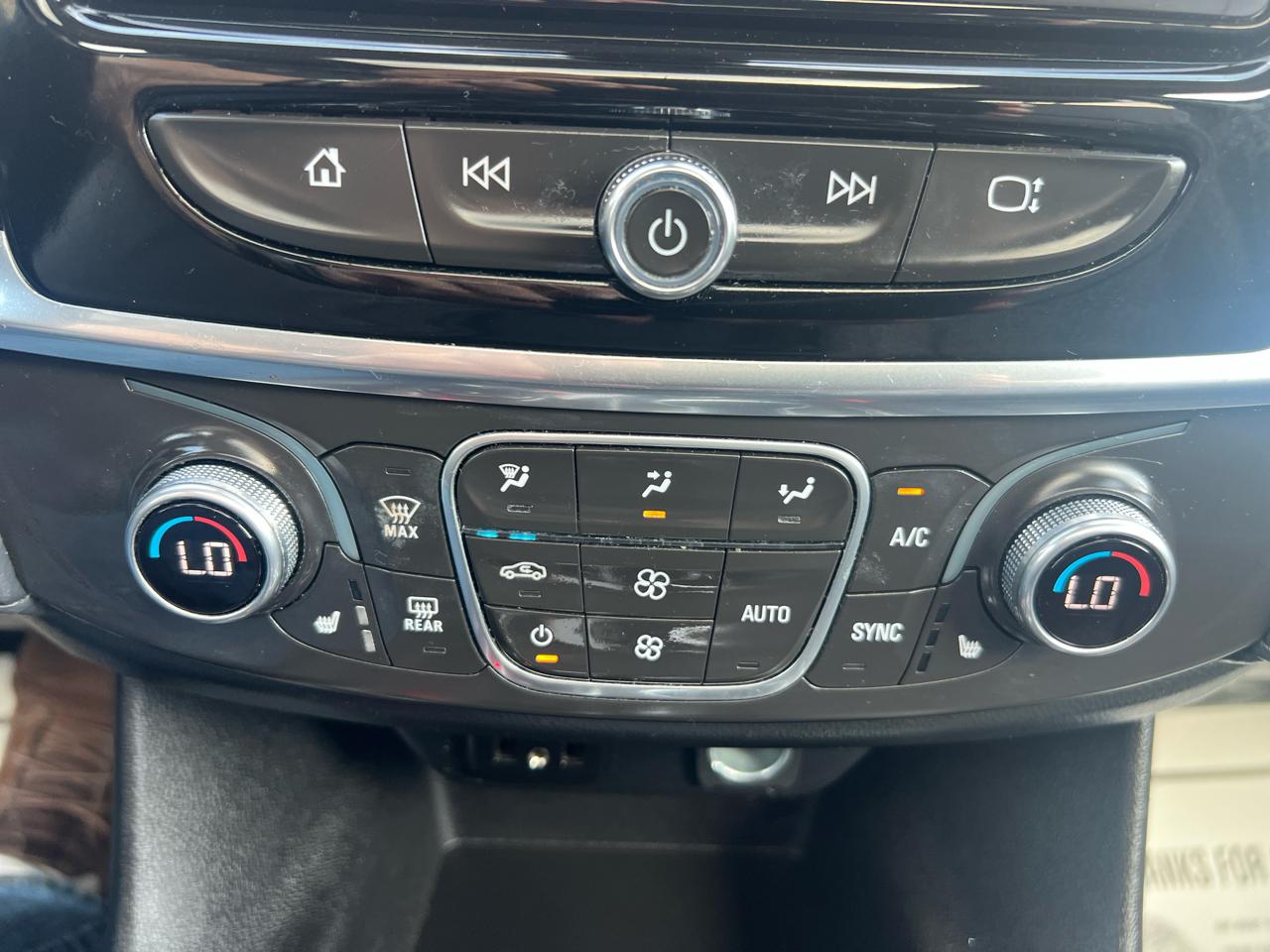 Chevrolet Traverse AWD 4dr LT Leather w/3LT 2019