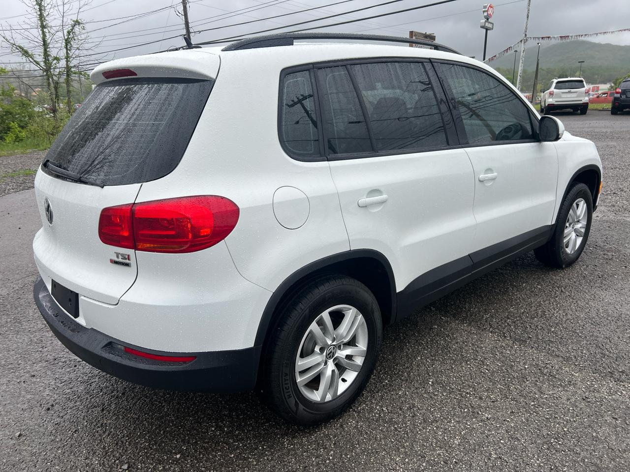 Volkswagen Tiguan 4MOTION 4dr Auto R-Line 2016