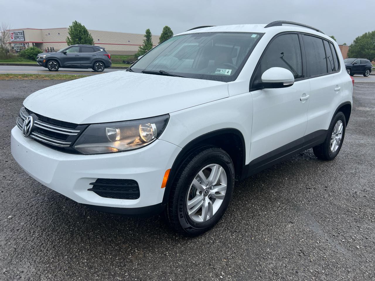 Volkswagen Tiguan 4MOTION 4dr Auto R-Line 2016