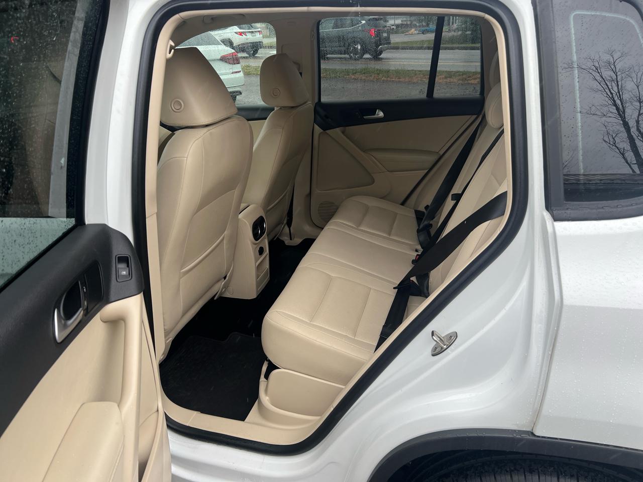 Volkswagen Tiguan 4MOTION 4dr Auto R-Line 2016