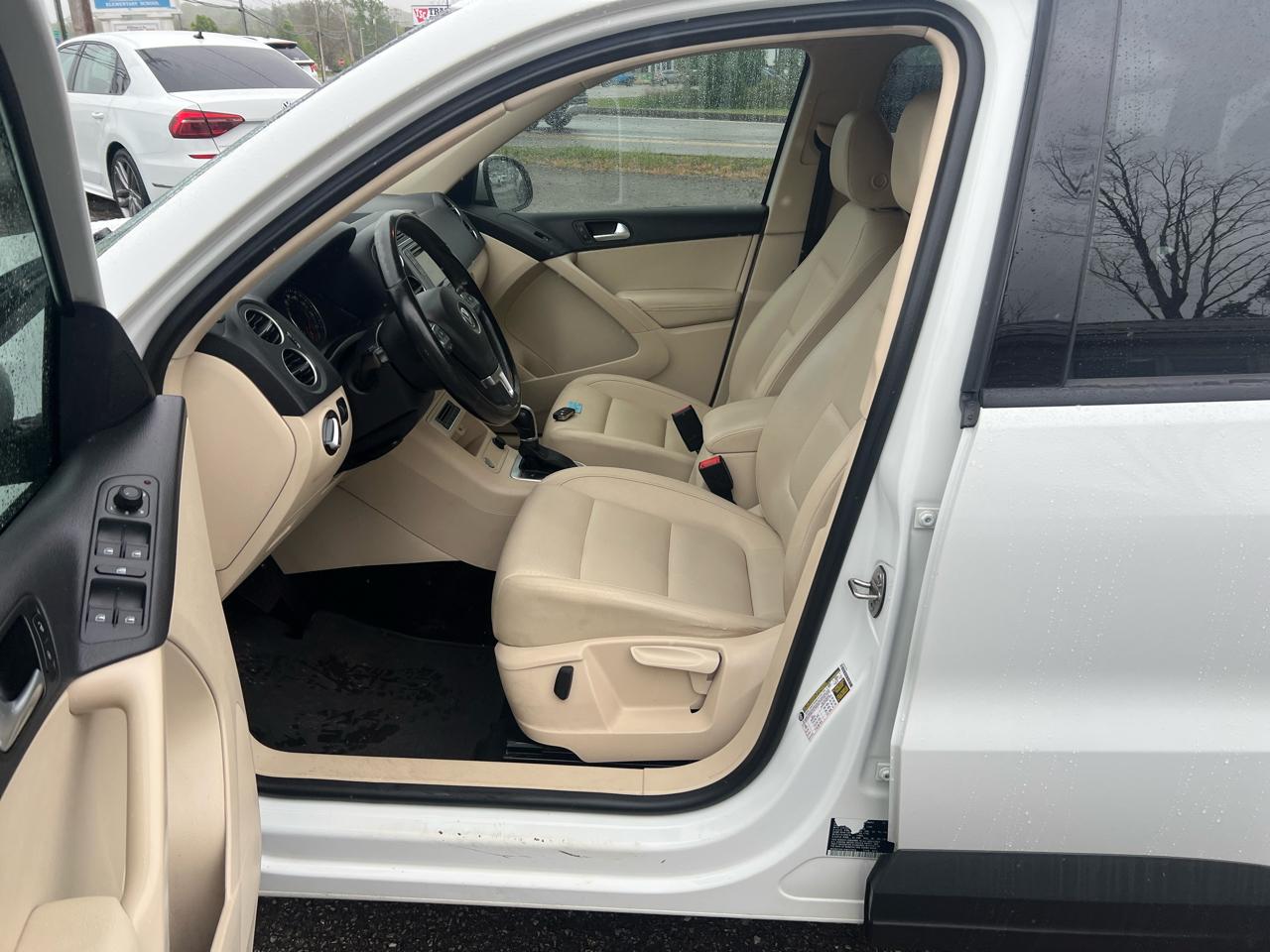 Volkswagen Tiguan 4MOTION 4dr Auto R-Line 2016