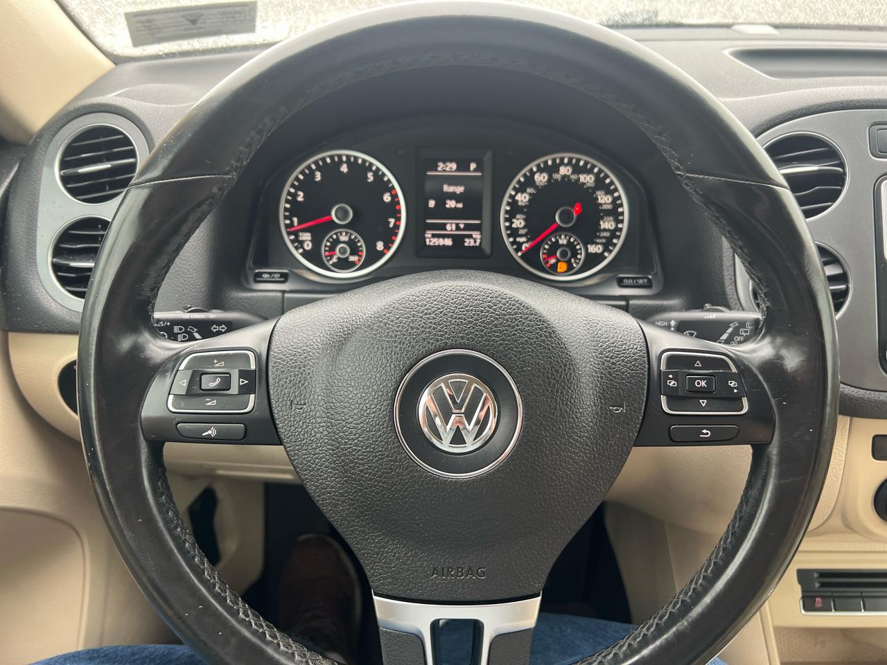 Volkswagen Tiguan 4MOTION 4dr Auto R-Line 2016