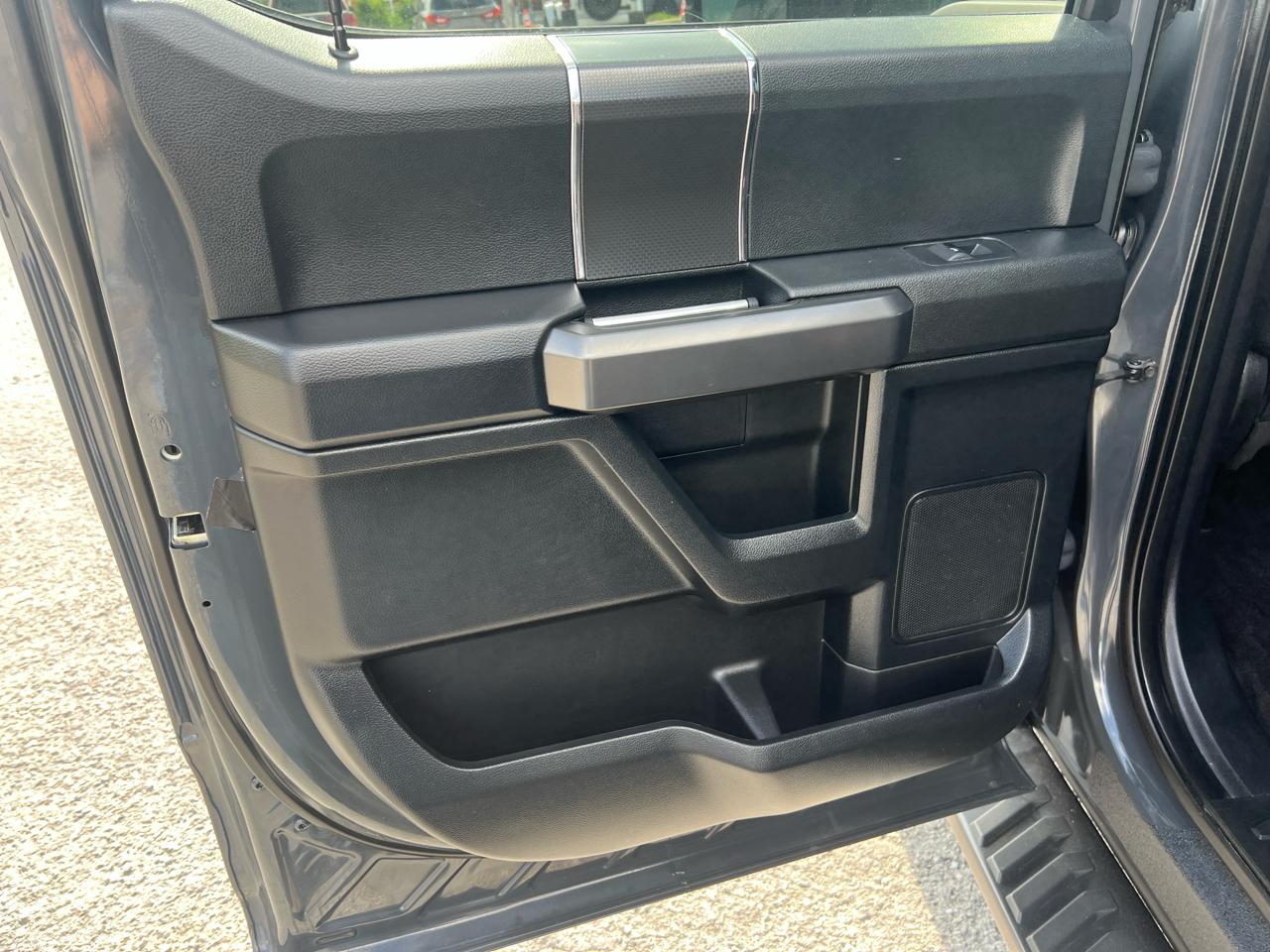 Ford F-150 4WD SuperCrew 145" XLT 2016