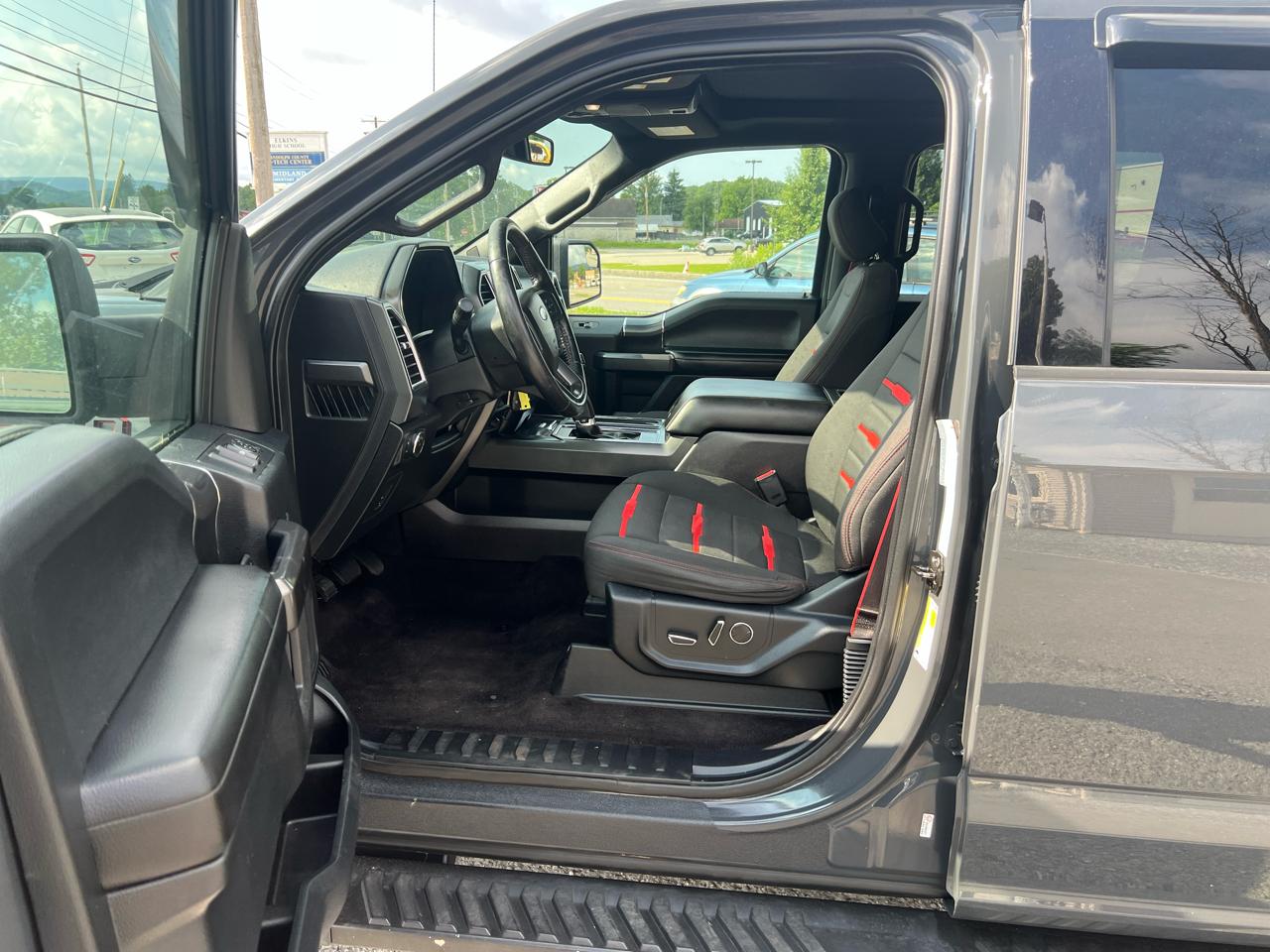 Ford F-150 4WD SuperCrew 145" XLT 2016