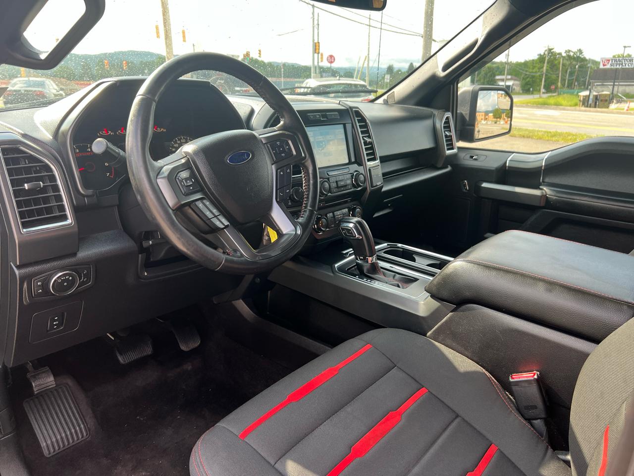 Ford F-150 4WD SuperCrew 145" XLT 2016