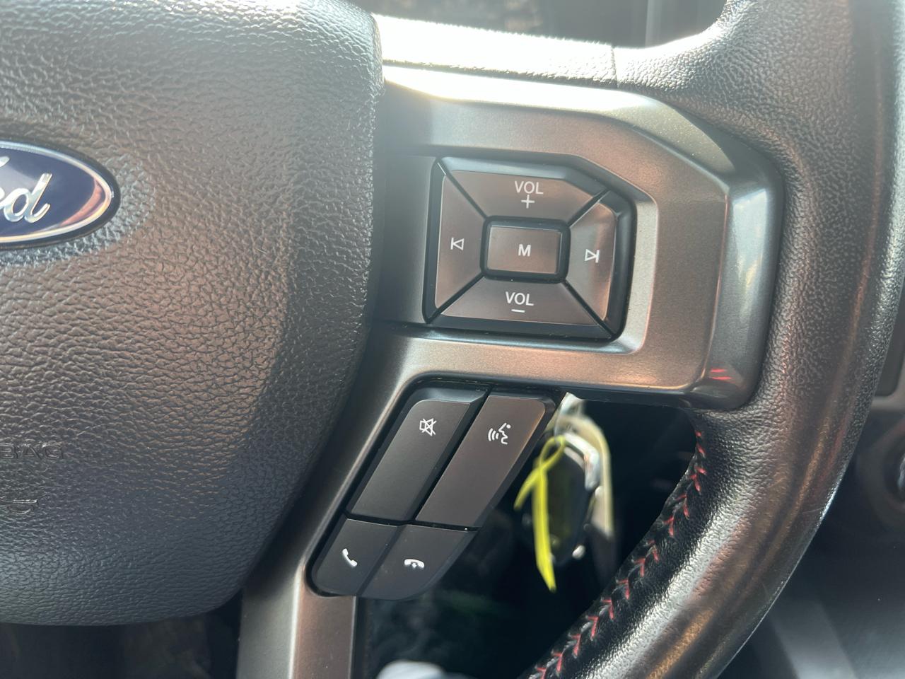 Ford F-150 4WD SuperCrew 145" XLT 2016