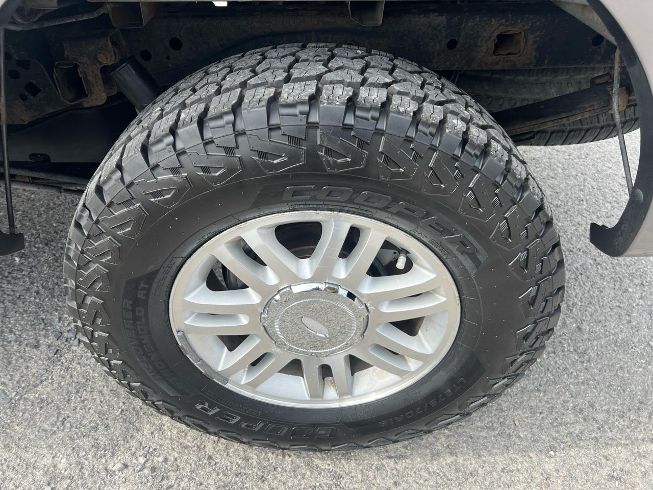 Ford F-150 4WD SuperCrew 145" Lariat 2013