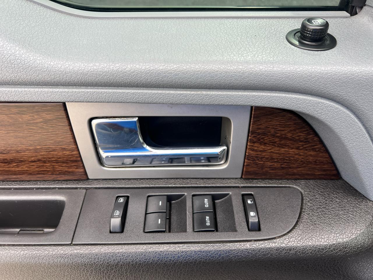Ford F-150 4WD SuperCrew 145" Lariat 2013