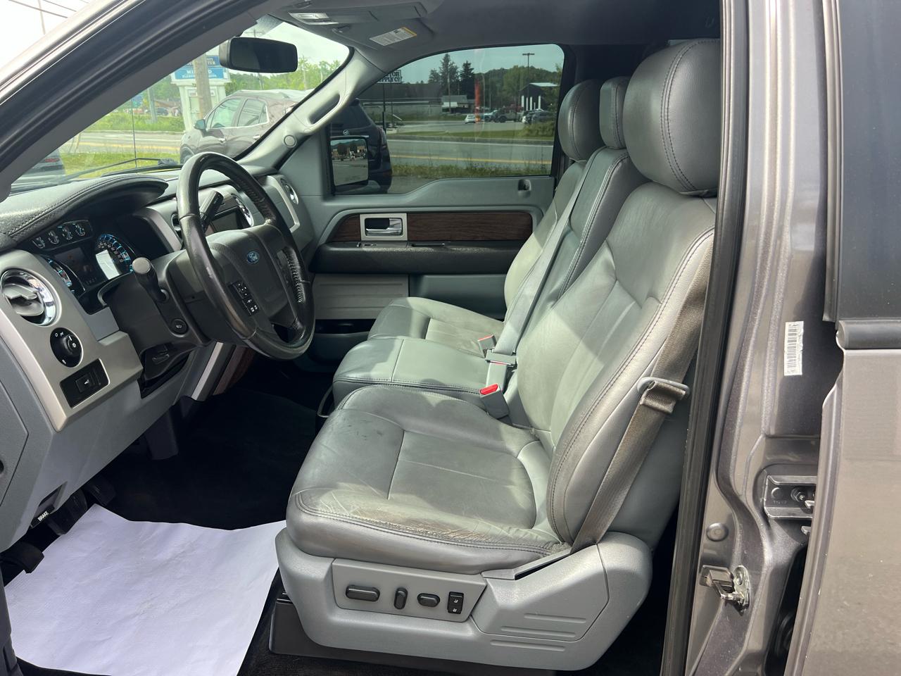 Ford F-150 4WD SuperCrew 145" Lariat 2013