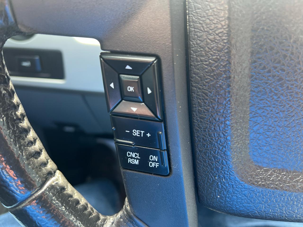Ford F-150 4WD SuperCrew 145" Lariat 2013