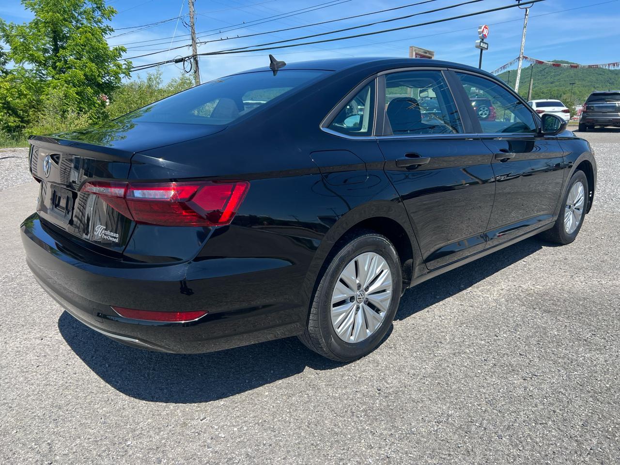 Volkswagen Jetta S 4D Sedan 2020