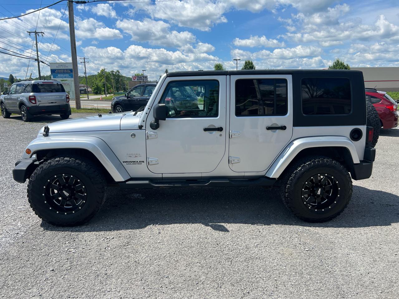 Jeep Wrangler 4WD 4dr Unlimited Sahara 2008