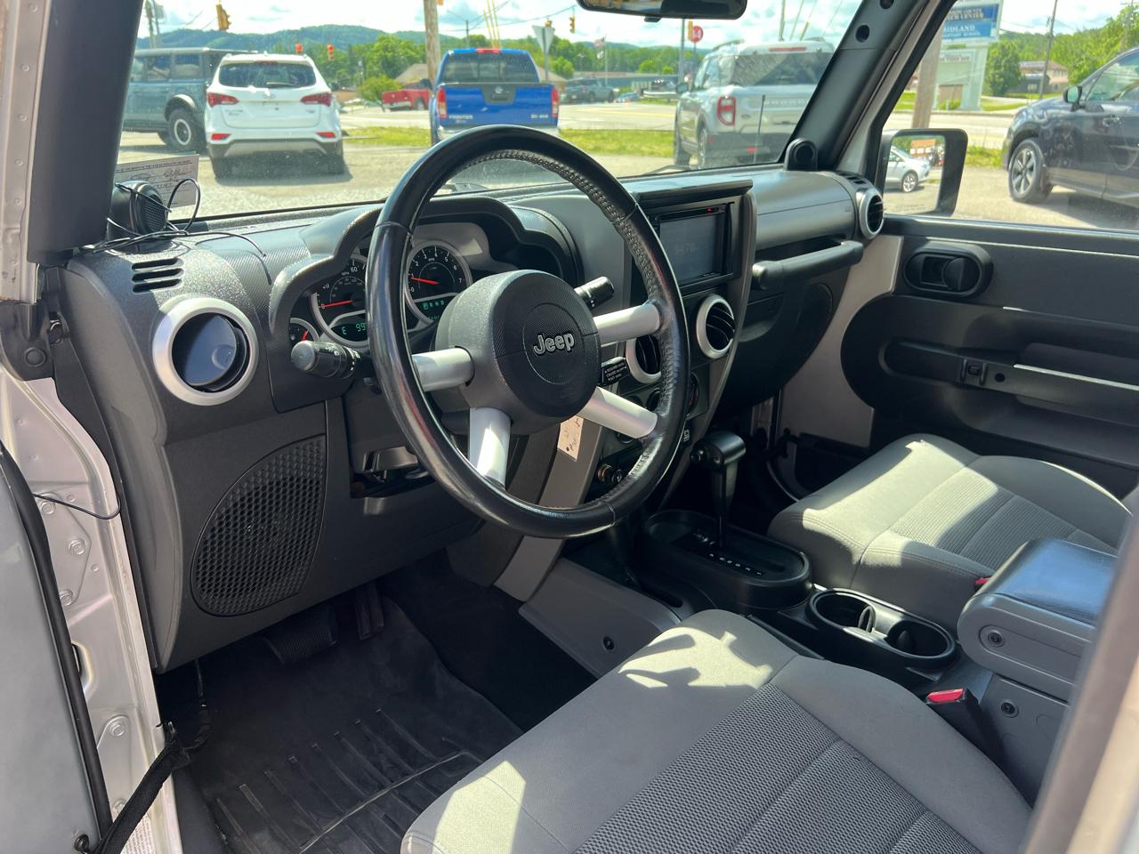 Jeep Wrangler 4WD 4dr Unlimited Sahara 2008