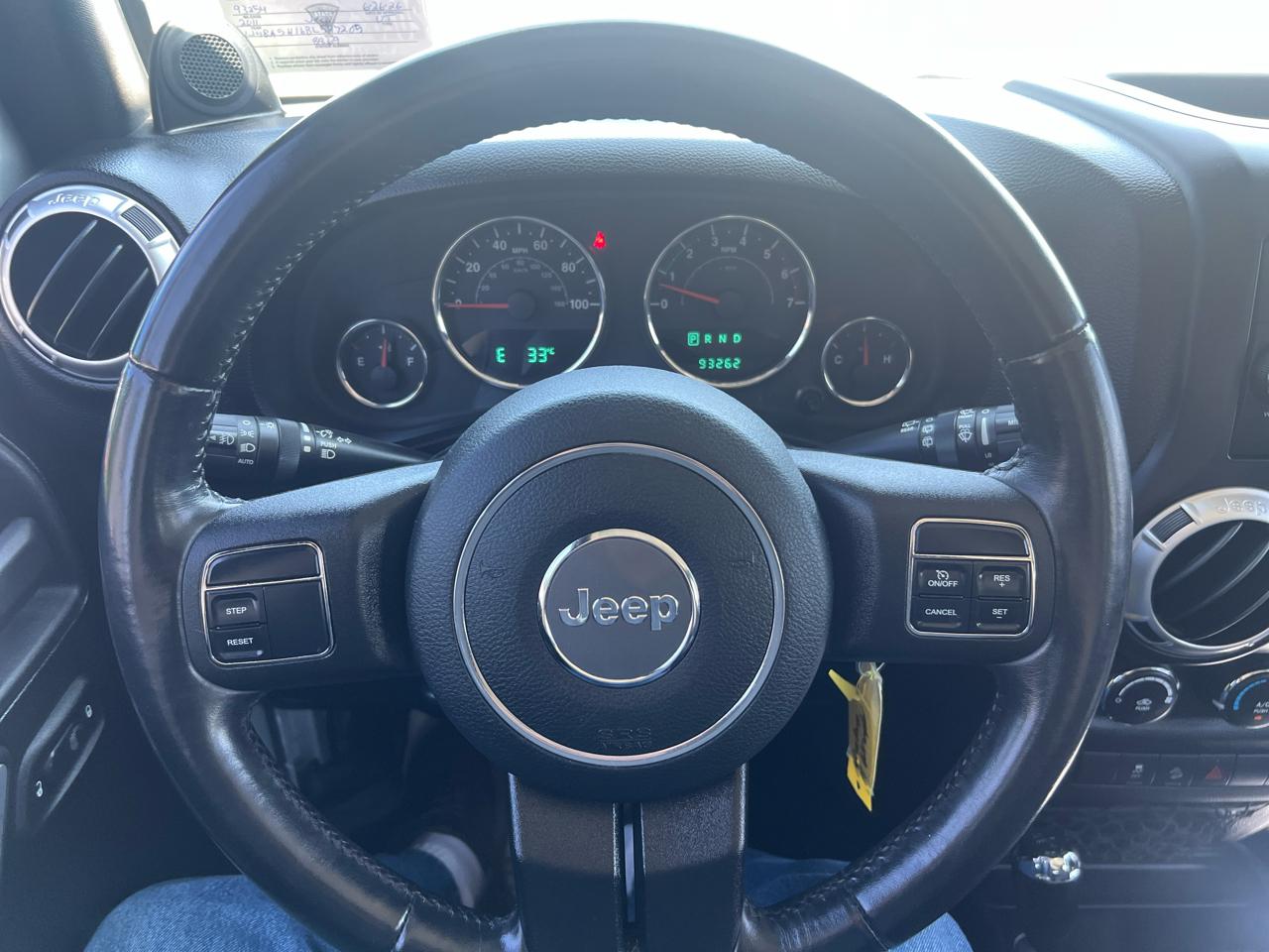 Jeep Wrangler Unlimited 4WD 4dr Sahara 2011
