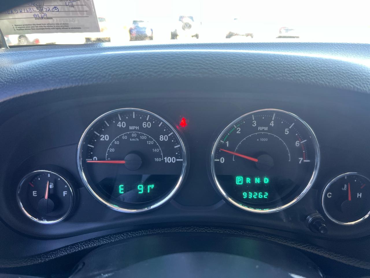 Jeep Wrangler Unlimited 4WD 4dr Sahara 2011