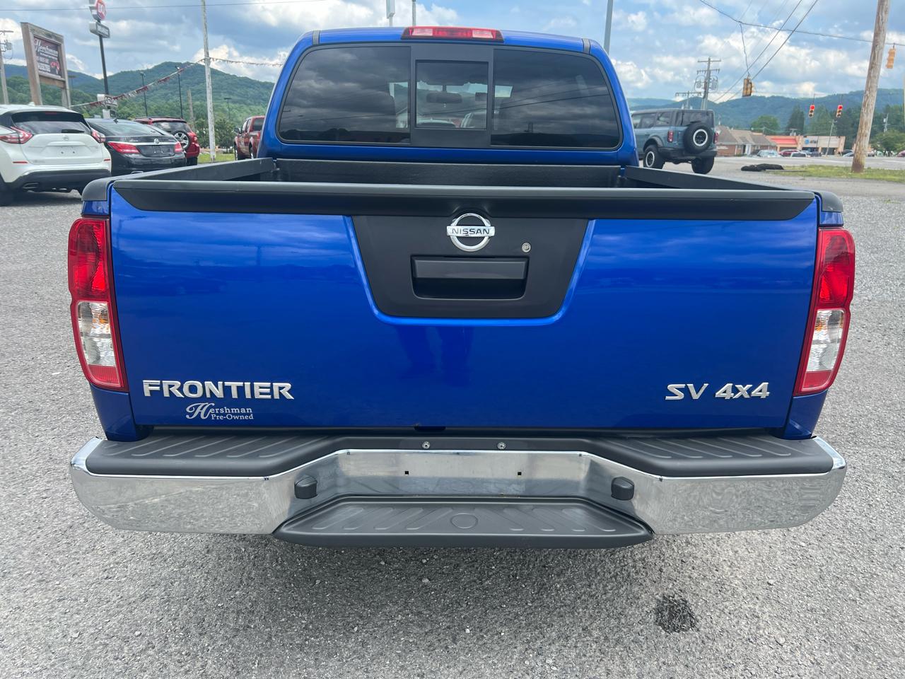 Nissan Frontier 4WD Crew Cab SWB Auto SV 2015