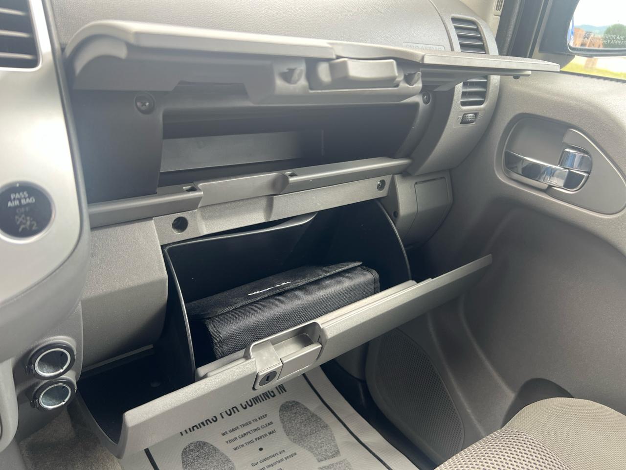 Nissan Frontier 4WD Crew Cab SWB Auto SV 2015