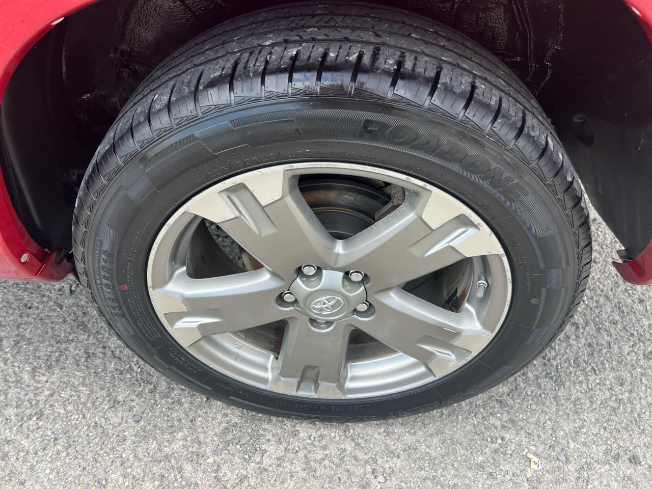 Toyota RAV4 4WD 4dr V6 5-Spd AT Sport (Natl) 2008