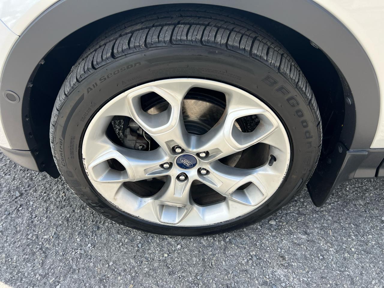 Ford Escape 4WD 4dr Titanium 2014