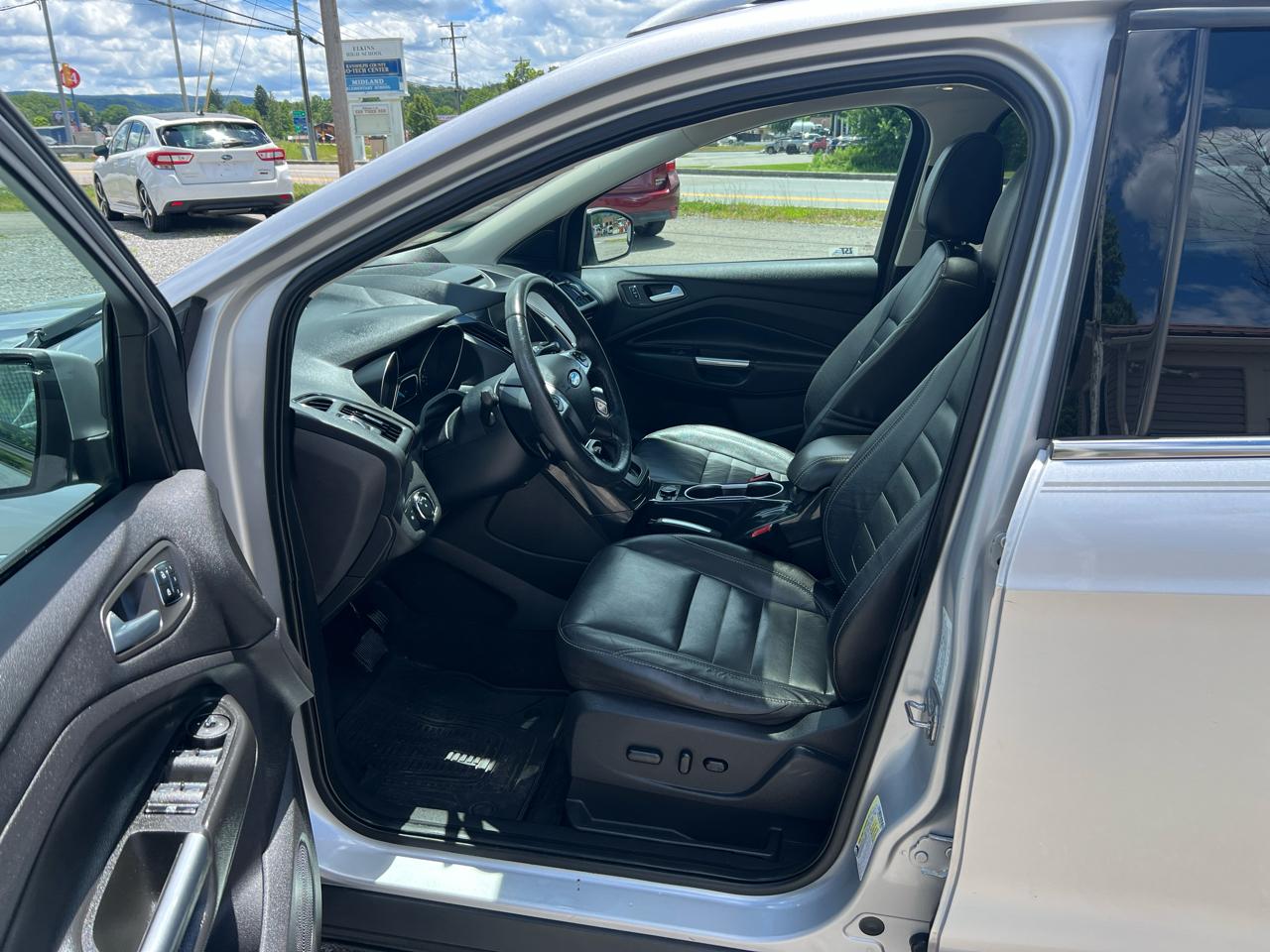 Ford Escape 4WD 4dr Titanium 2014