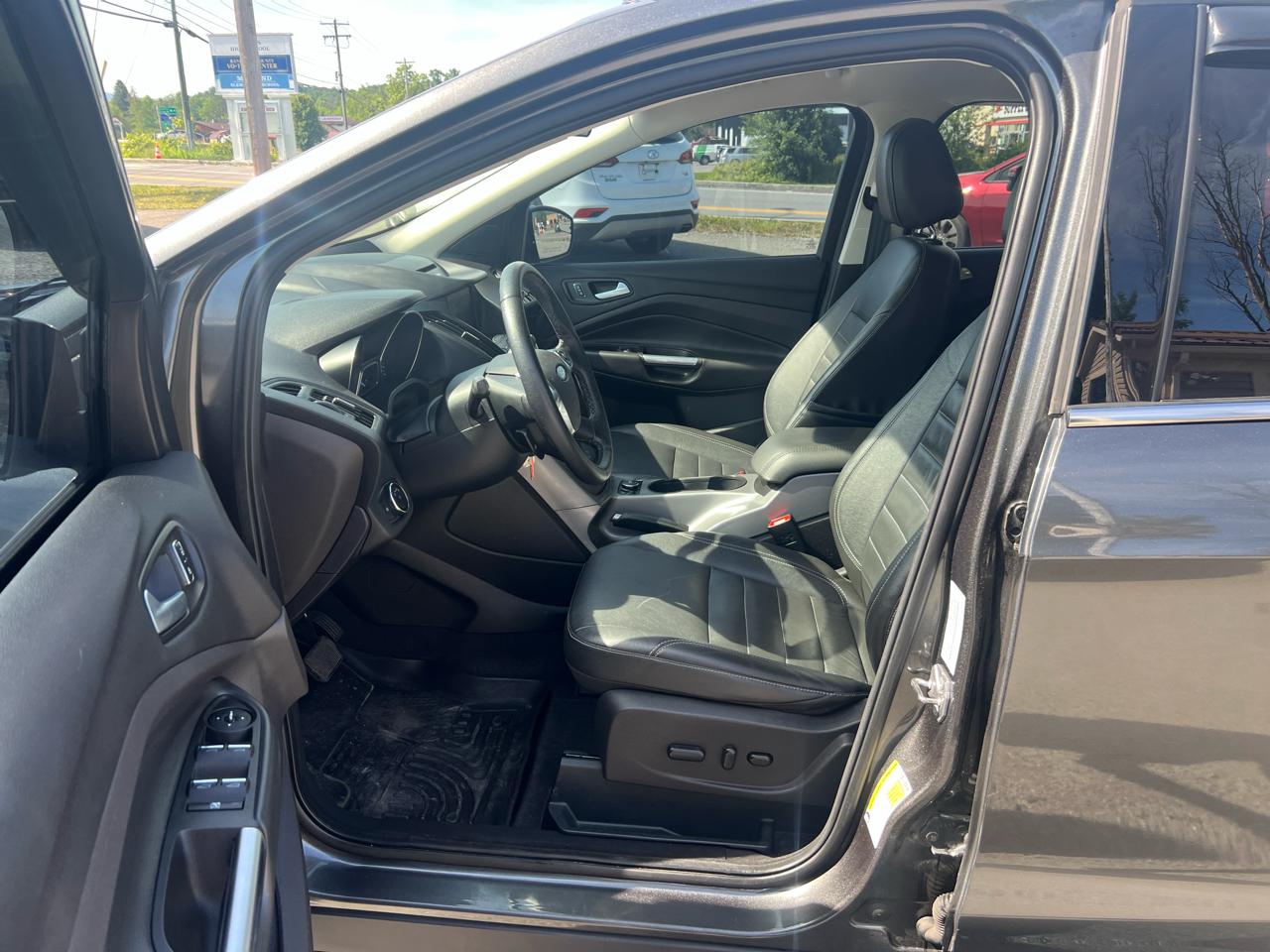 Ford Escape 4WD 4dr SE 2015