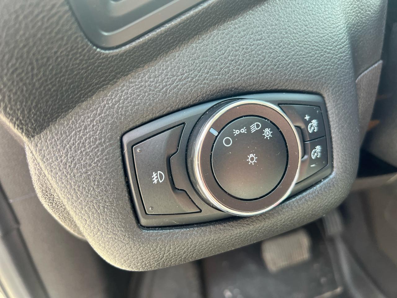 Ford Escape 4WD 4dr SE 2015