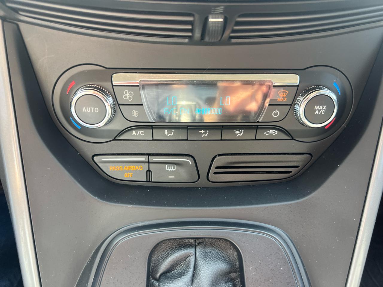 Ford Escape 4WD 4dr SE 2015