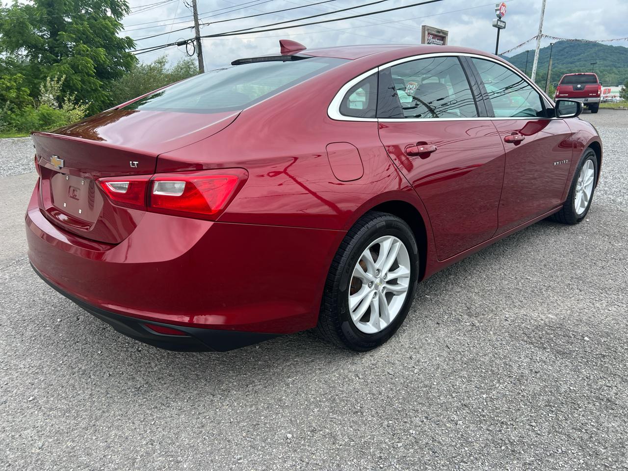 Chevrolet Malibu 4dr Sdn LT w/1LT 2017