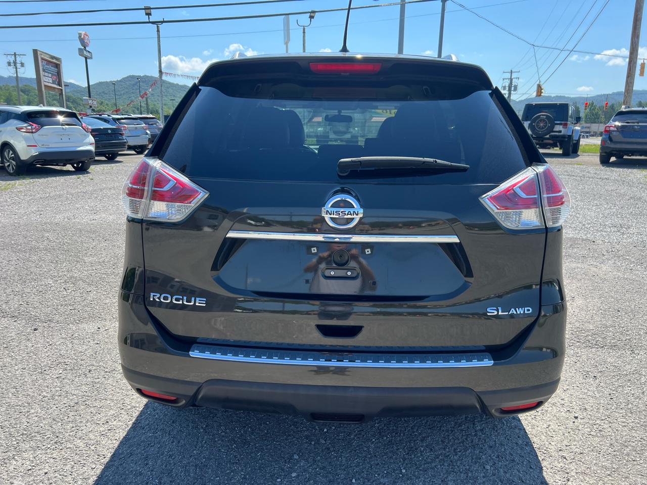 Nissan Rogue AWD 4dr SL 2016