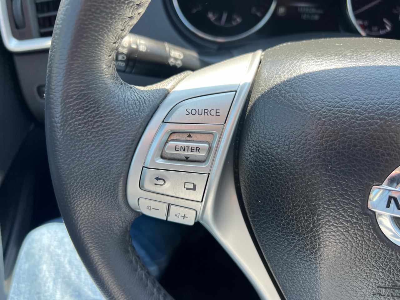 Nissan Rogue AWD 4dr SL 2016