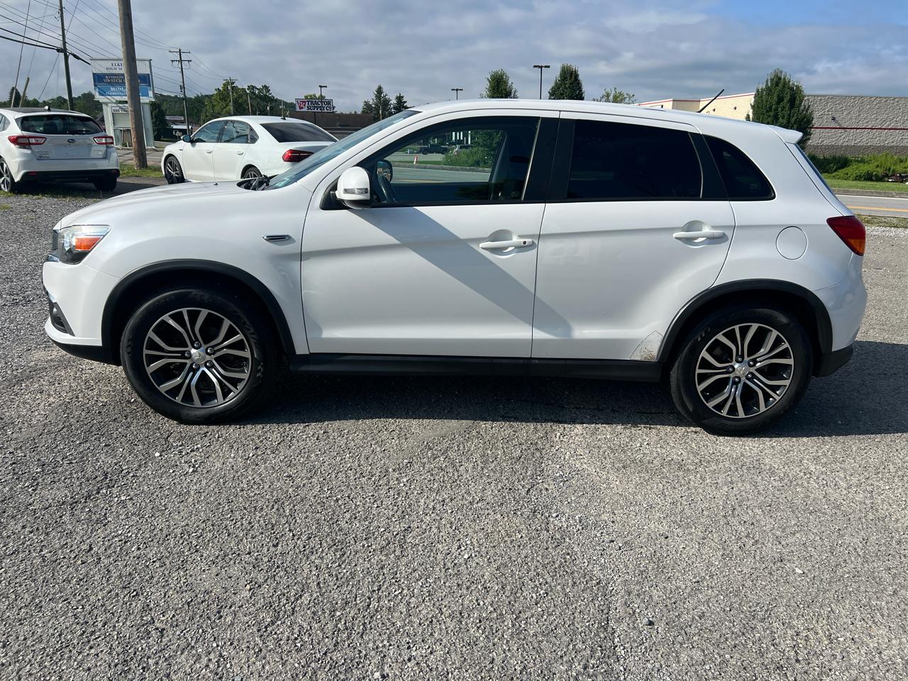 Mitsubishi Outlander Sport AWC 4dr CVT 2.0 ES 2016