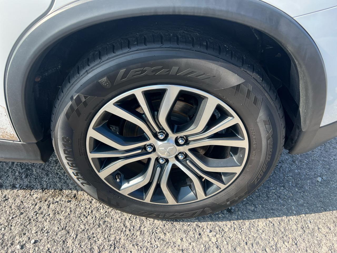 Mitsubishi Outlander Sport AWC 4dr CVT 2.0 ES 2016