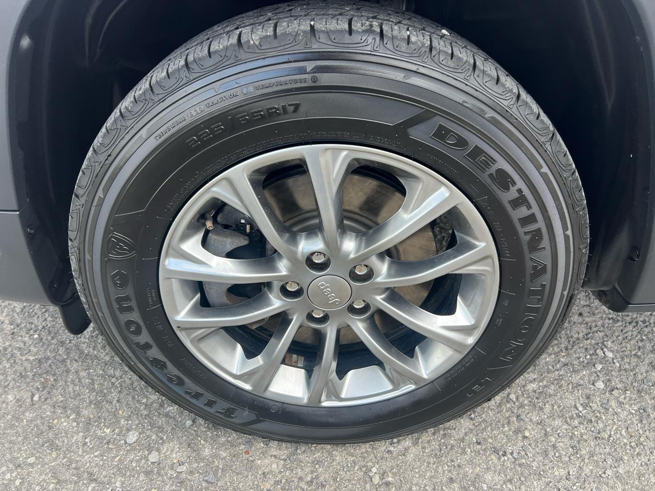 Jeep Cherokee Latitude Plus 4x4 2020