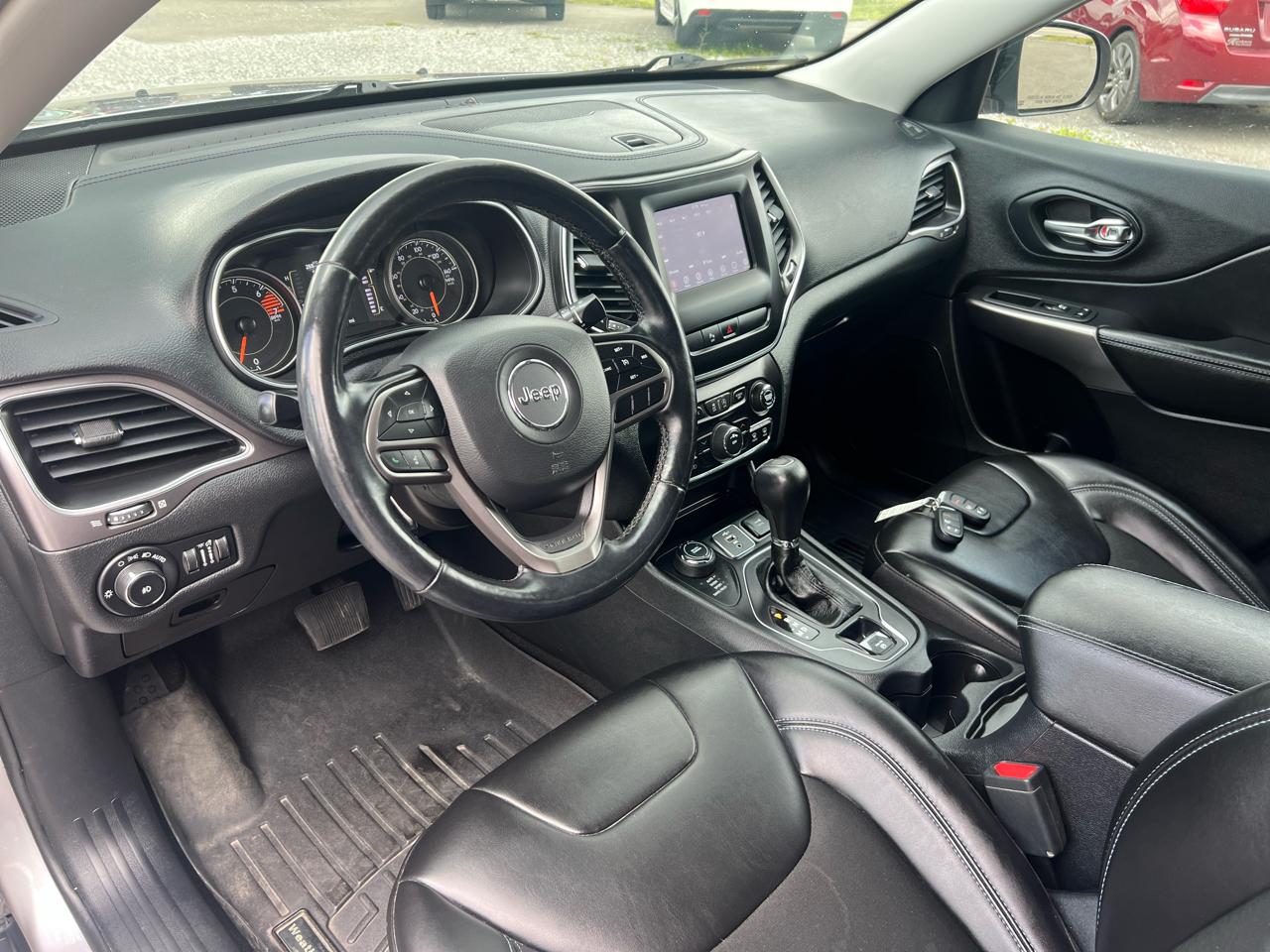 Jeep Cherokee Latitude Plus 4x4 2020