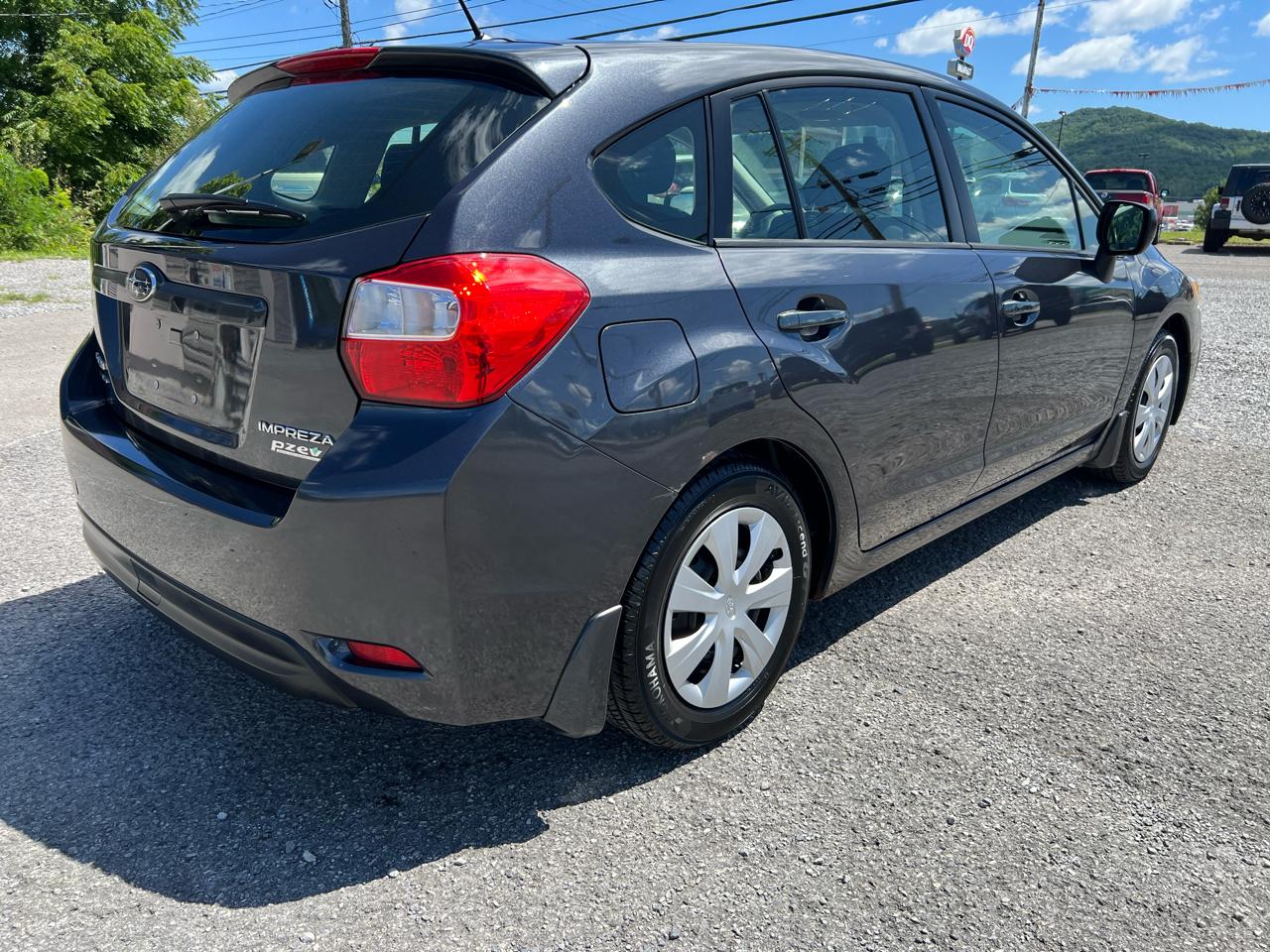 Subaru Impreza Wagon 5dr Auto 2.0i 2012