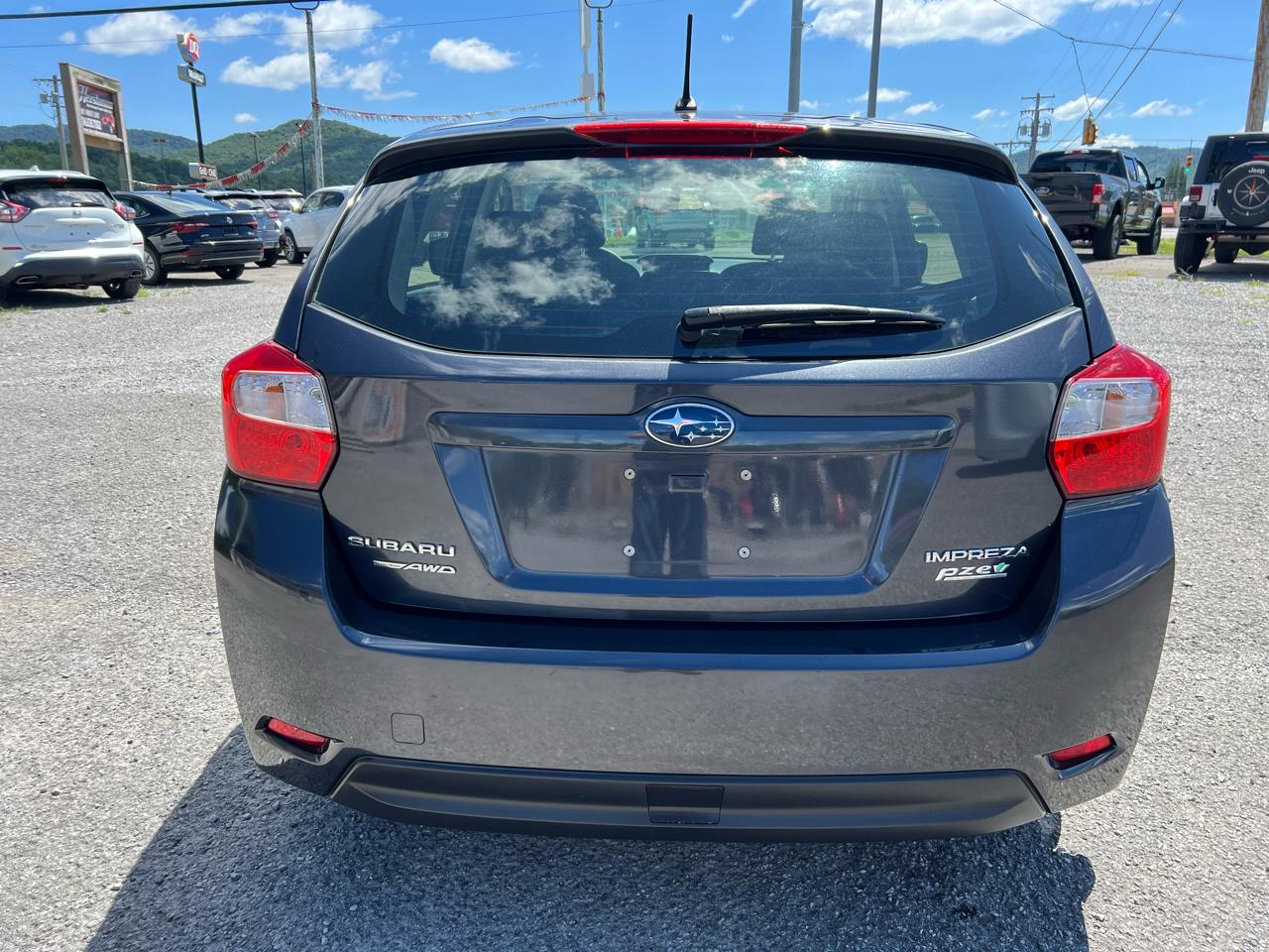 Subaru Impreza Wagon 5dr Auto 2.0i 2012
