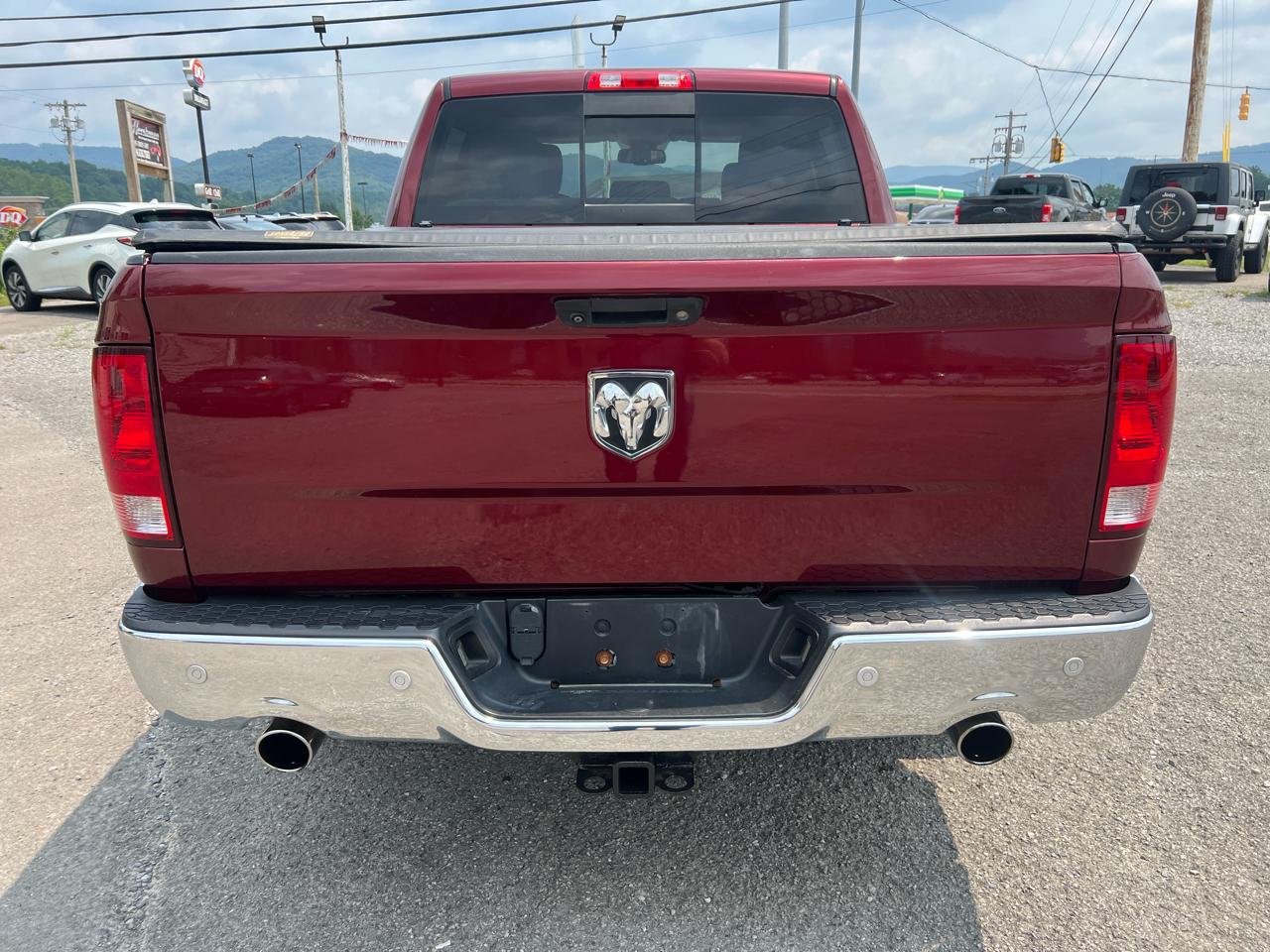 RAM 1500 Big Horn 4x4 Crew Cab 5'7" Box 2018