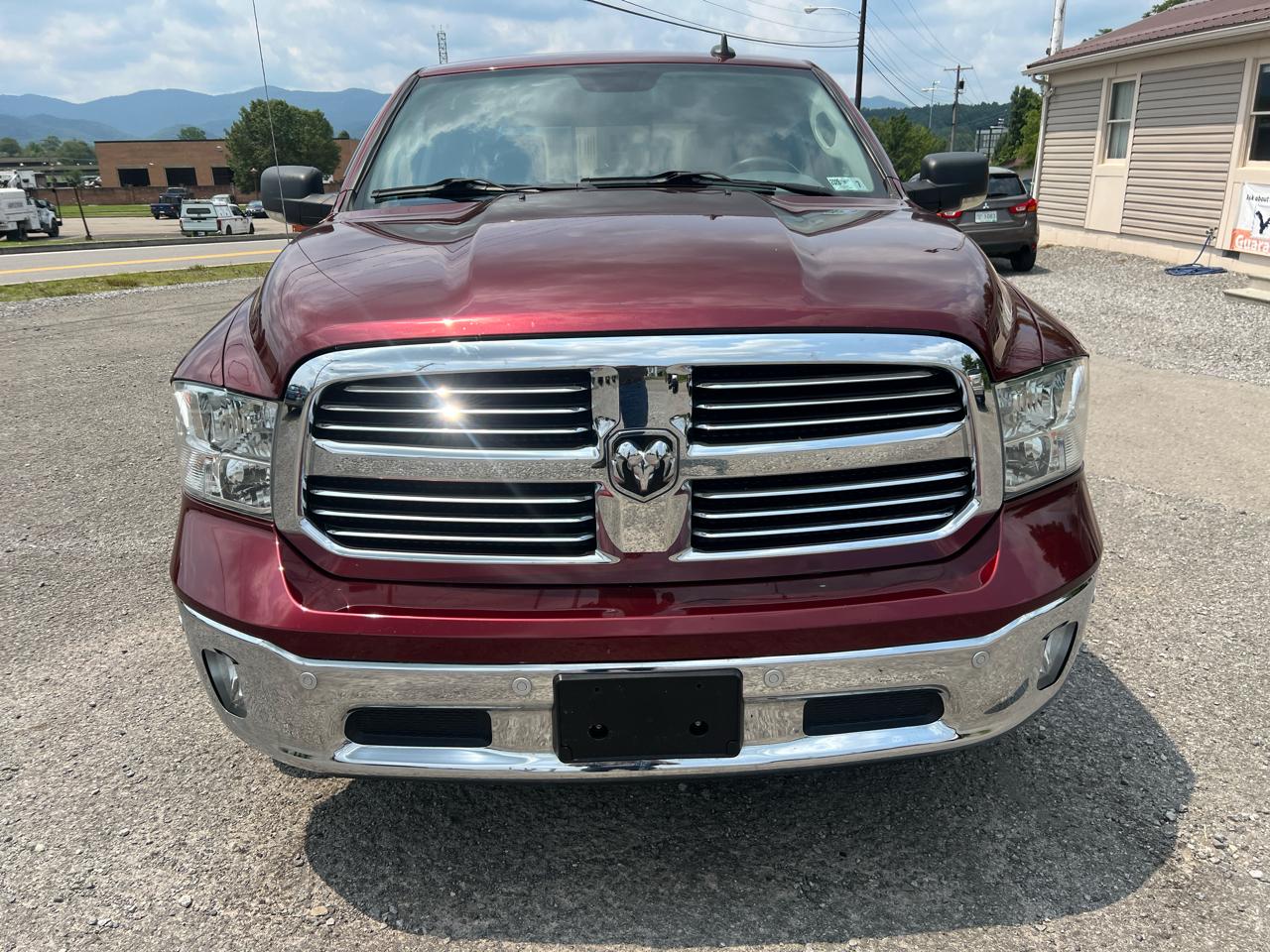 RAM 1500 Big Horn 4x4 Crew Cab 5'7" Box 2018