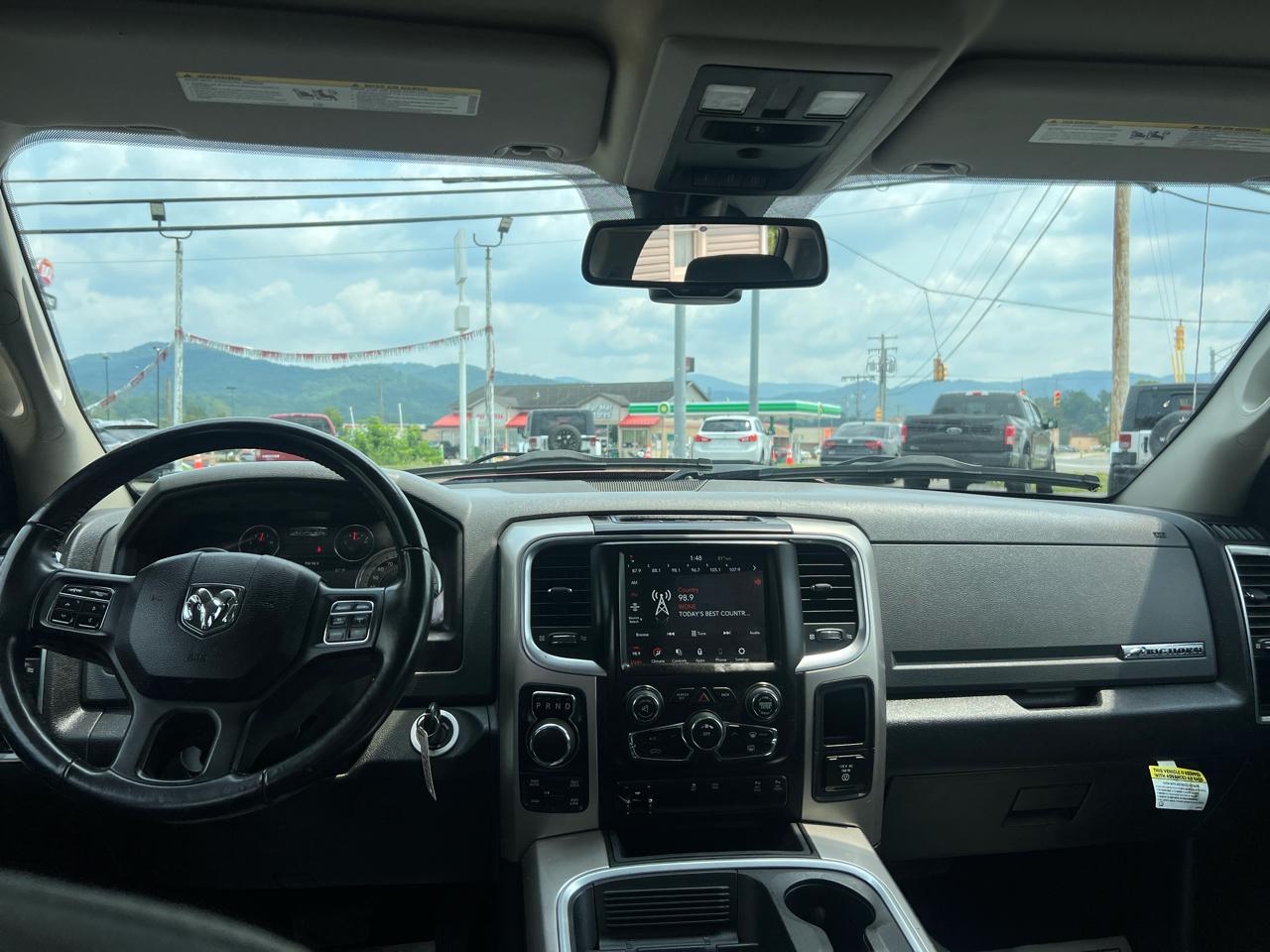 RAM 1500 Big Horn 4x4 Crew Cab 5'7" Box 2018