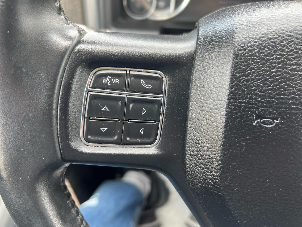 RAM 1500 Big Horn 4x4 Crew Cab 5'7" Box 2018
