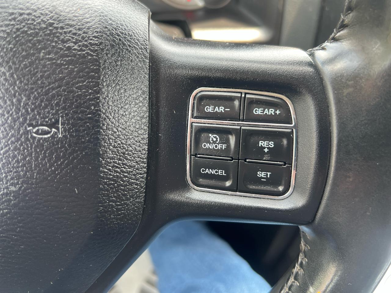 RAM 1500 Big Horn 4x4 Crew Cab 5'7" Box 2018