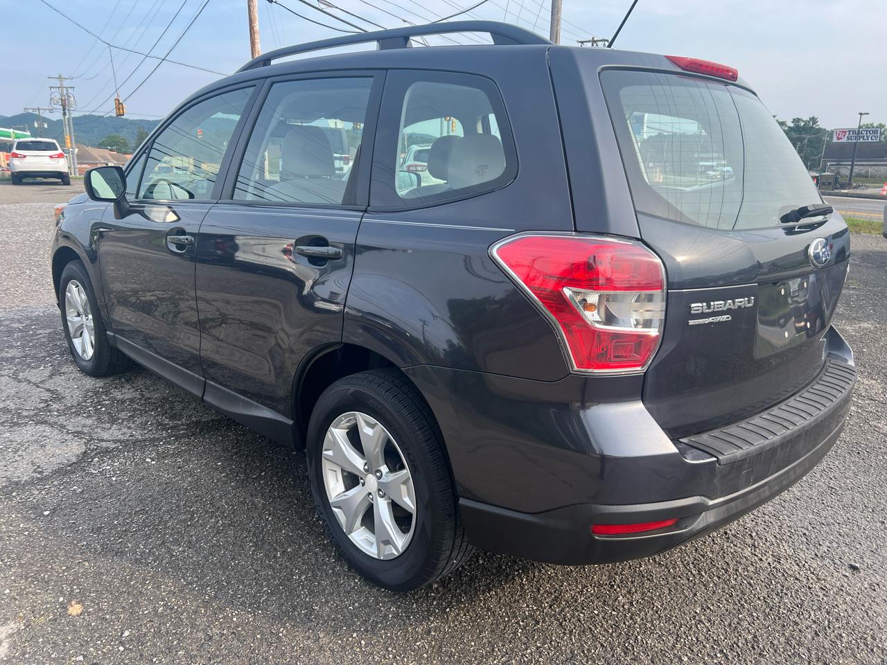 Subaru Forester 4dr CVT 2.5i PZEV 2015