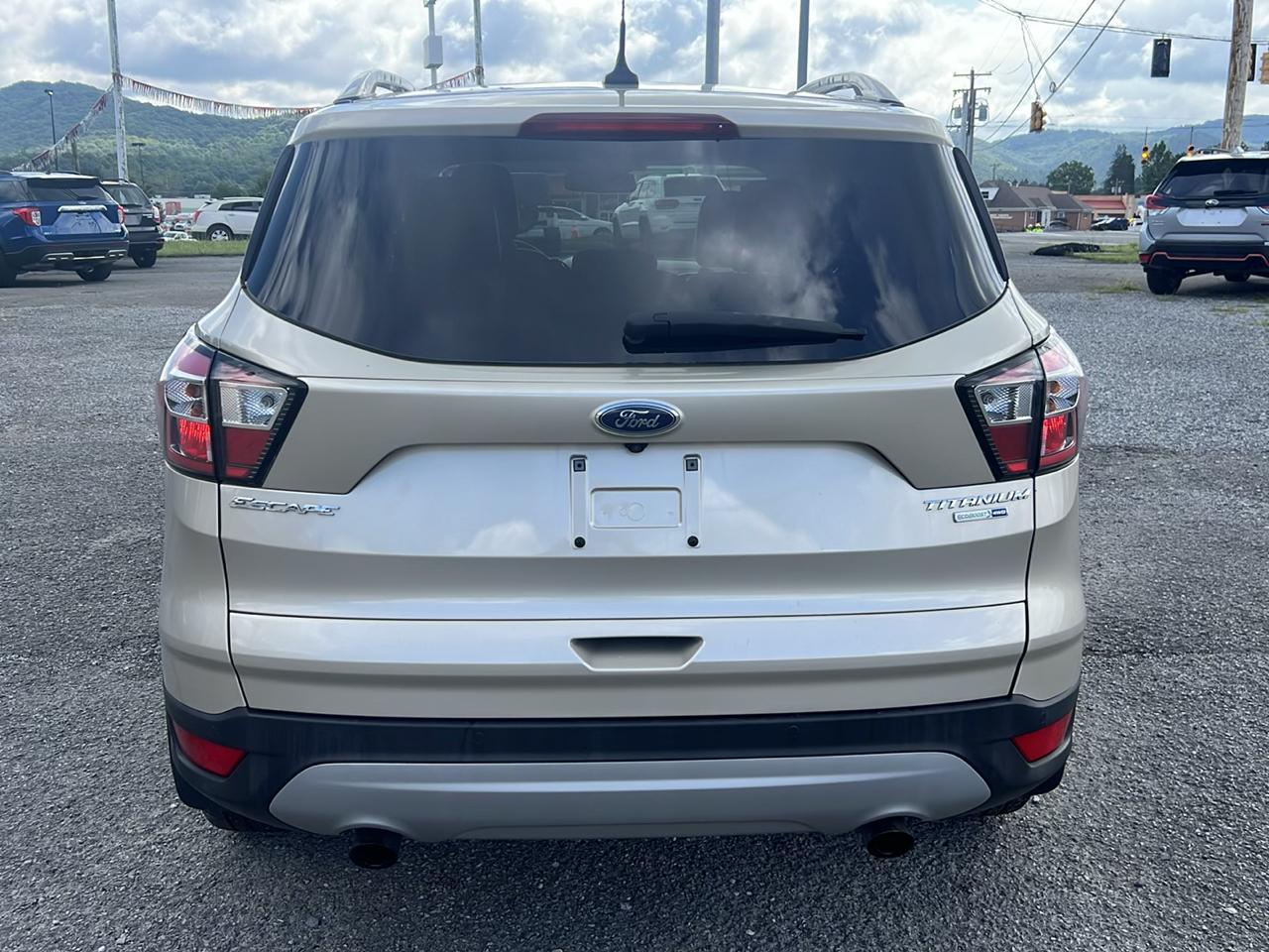 Ford Escape Titanium 4WD 2018