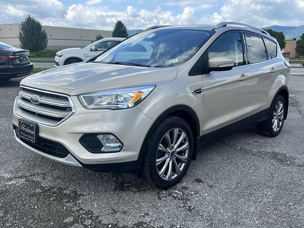 Ford Escape Titanium 4WD 2018