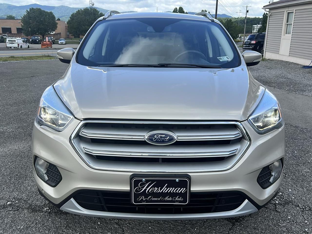 Ford Escape Titanium 4WD 2018